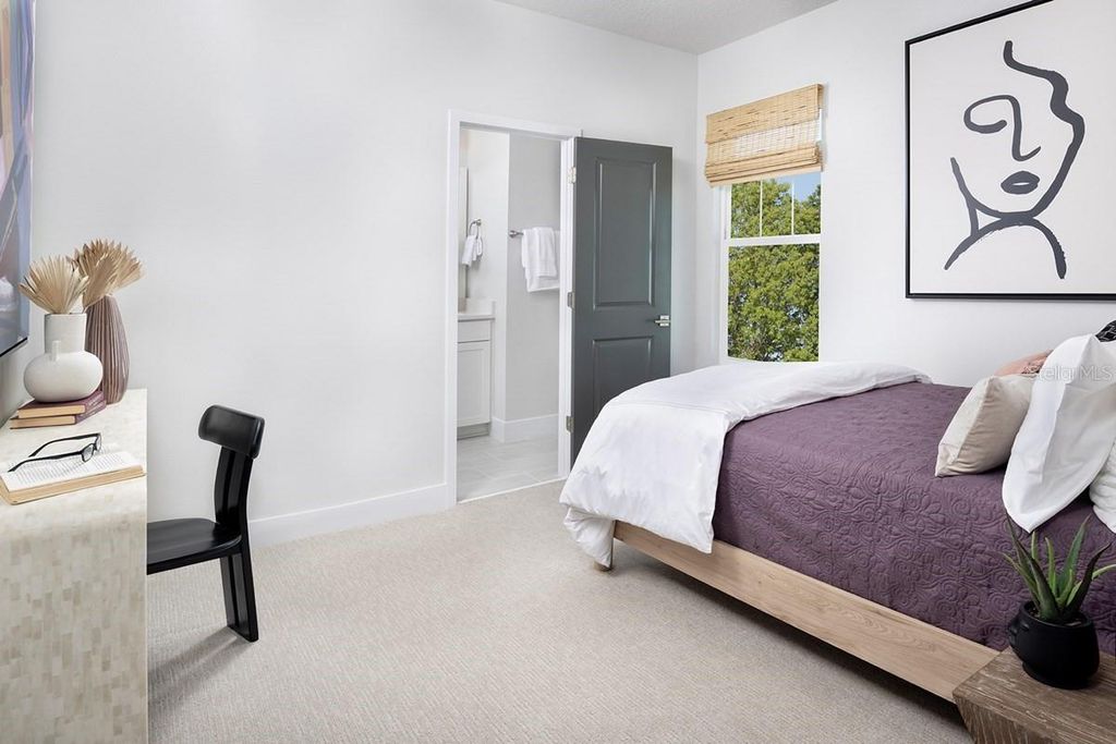 Image 10 of property listing at 6605 N NEBRASKA AVENUE 4, Tampa, FL 33604