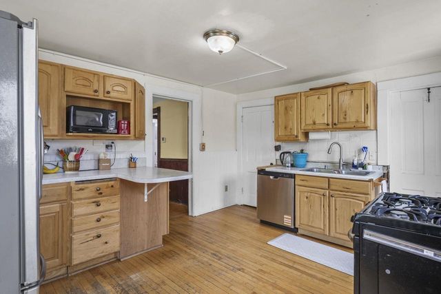 2817 Milwaukee Street, Madison, WI 53704