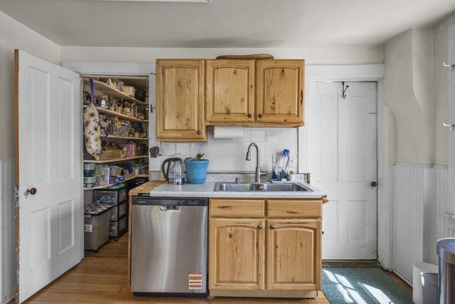 2817 Milwaukee Street, Madison, WI 53704