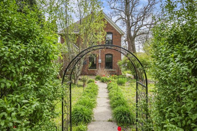 2817 Milwaukee Street, Madison, WI 53704