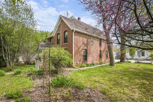 2817 Milwaukee Street, Madison, WI 53704