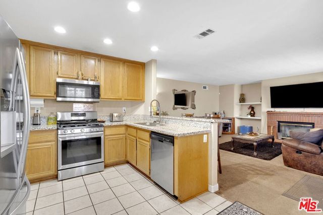 3369 Morning Glory Drive, Rialto, CA 92377