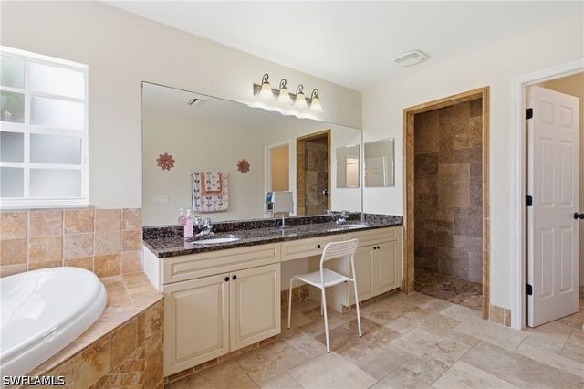 3021 14th AVE SE, Naples, FL 34117