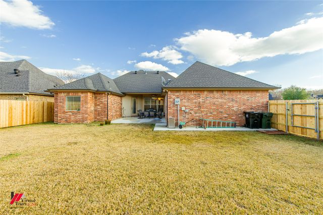 1115 Creole Drive, Bossier City, LA 71111