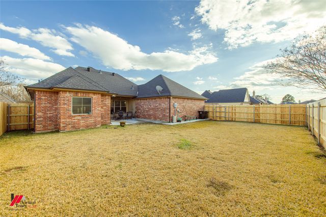 1115 Creole Drive, Bossier City, LA 71111