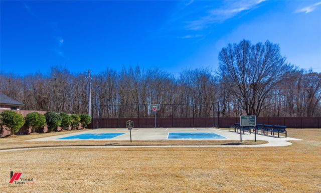 1115 Creole Drive, Bossier City, LA 71111