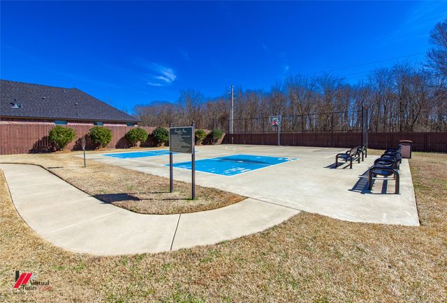 1115 Creole Drive, Bossier City, LA 71111