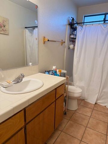 2031 Le Mans Pl, Stockton, CA 95210