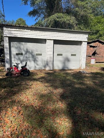 214 Landsend Avenue, Selma, AL 36701