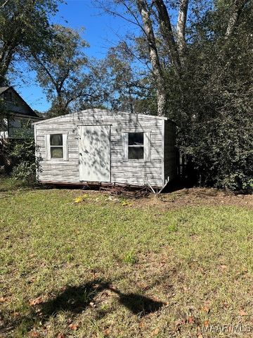 214 Landsend Avenue, Selma, AL 36701