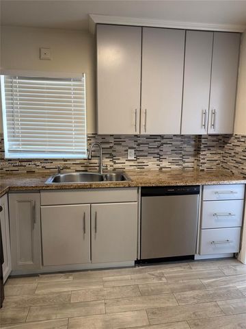 2051 NW 81st Avenue 528, Pembroke Pines, FL 33024