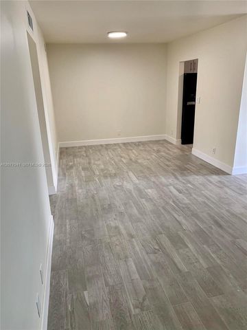 2051 NW 81st Avenue 528, Pembroke Pines, FL 33024