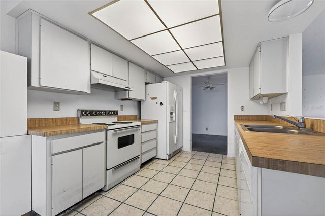 9124 39TH LANE N 5, Pinellas Park, FL 33782