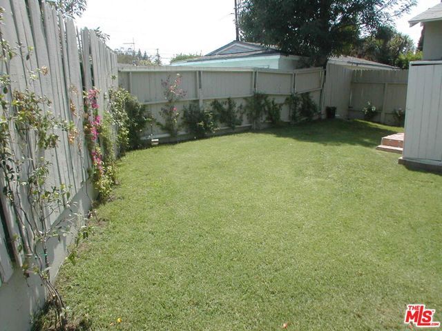 6040 Van Noord Avenue, Sherman Oaks, CA 91401