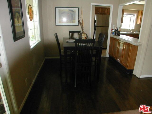 6040 Van Noord Avenue, Sherman Oaks, CA 91401