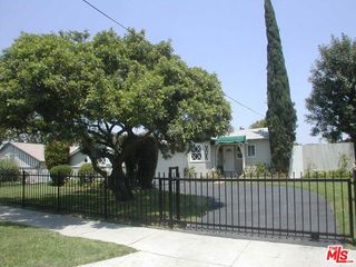 6040 Van Noord Avenue, Sherman Oaks, CA 91401