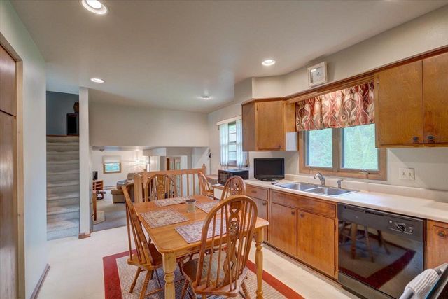 1401 Lewon Drive, Madison, WI 53711