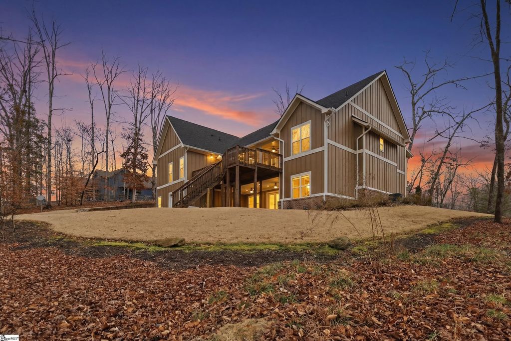 555 Riverstead Drive, Marietta, SC 29661