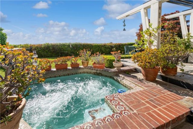 2407 Port Whitby, Newport Beach, CA 92660