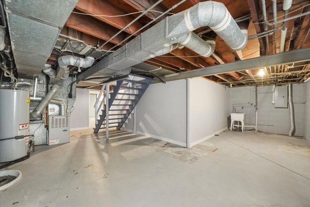 255 Irving Boulevard, Chicago Heights, IL 60411