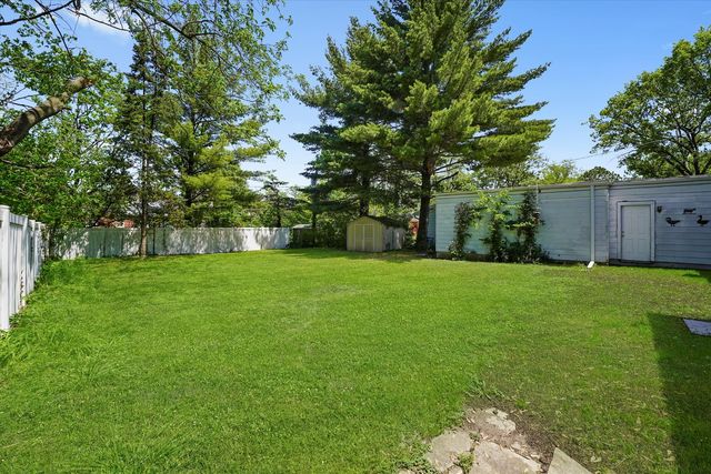 255 Irving Boulevard, Chicago Heights, IL 60411