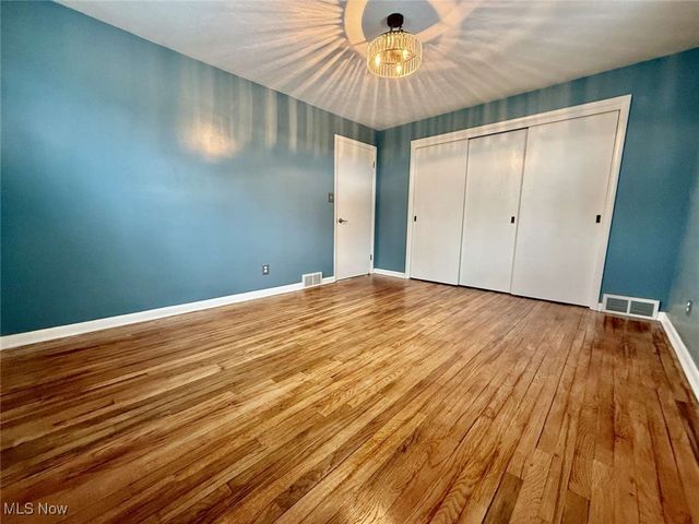 2485 10th Street, Cuyahoga Falls, OH 44221