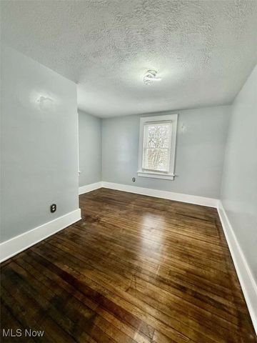 2485 10th Street, Cuyahoga Falls, OH 44221