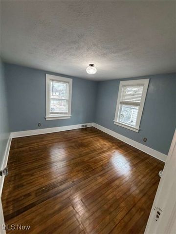 2485 10th Street, Cuyahoga Falls, OH 44221