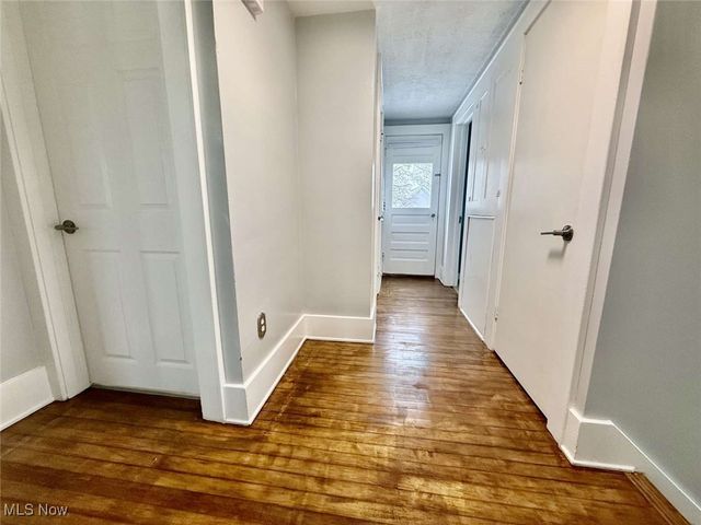 2485 10th Street, Cuyahoga Falls, OH 44221