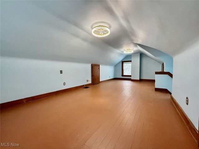 2485 10th Street, Cuyahoga Falls, OH 44221