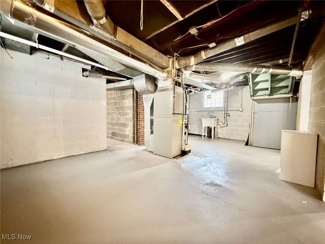 2485 10th Street, Cuyahoga Falls, OH 44221