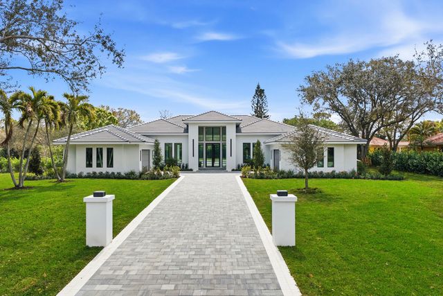 5770 Dixie Belle Road, Palm Beach Gardens, FL 33418