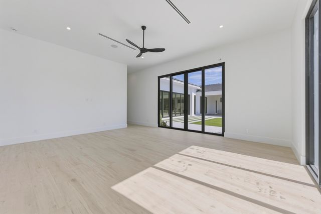 5770 Dixie Belle Road, Palm Beach Gardens, FL 33418