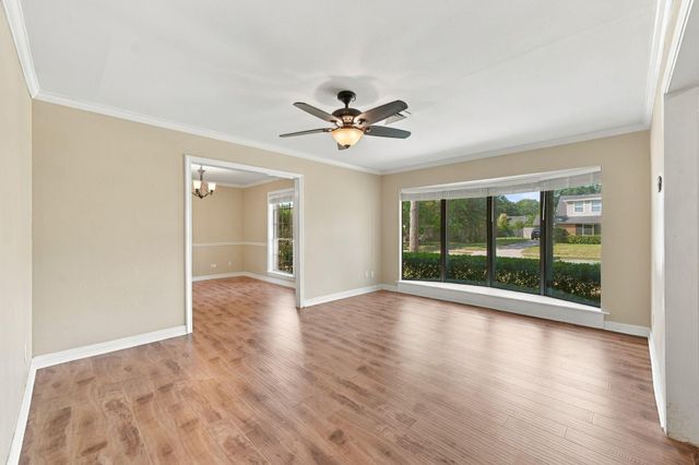 7823 Twin Hills Drive, Houston, TX 77071