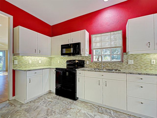 1275 BERKSHIRE CIRCLE, Venice, FL 34292