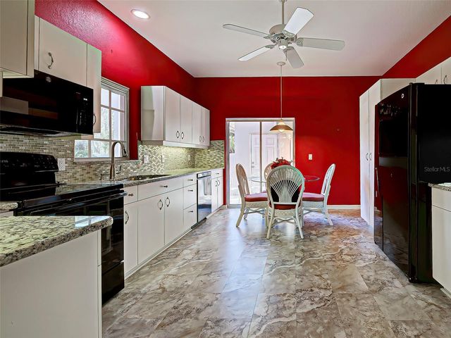 1275 BERKSHIRE CIRCLE, Venice, FL 34292