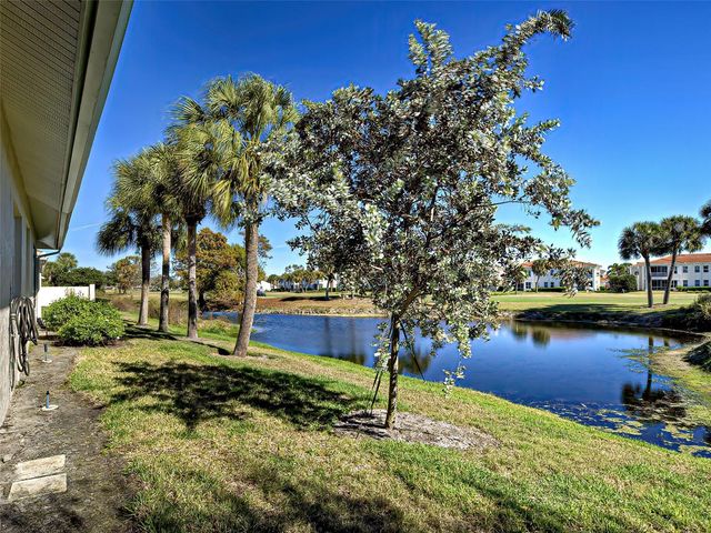 1275 BERKSHIRE CIRCLE, Venice, FL 34292