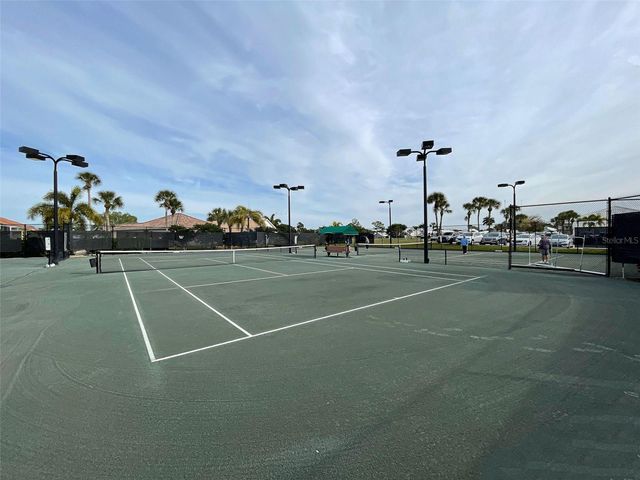 1275 BERKSHIRE CIRCLE, Venice, FL 34292