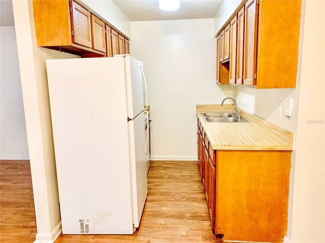 1213 NW 39TH AVENUE B1, Gainesville, FL 32609