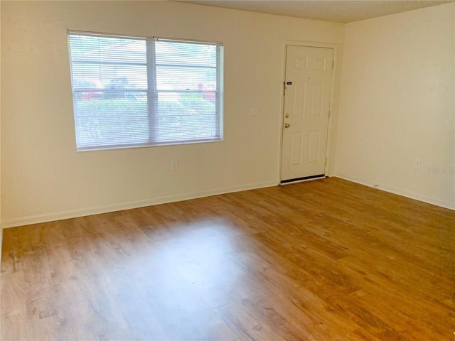 1213 NW 39TH AVENUE B1, Gainesville, FL 32609