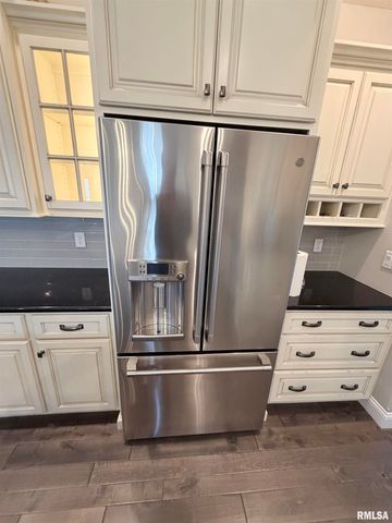 6303 W CROSSWYND Court, Edwards, IL 61528