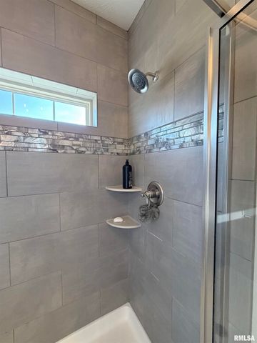 6303 W CROSSWYND Court, Edwards, IL 61528