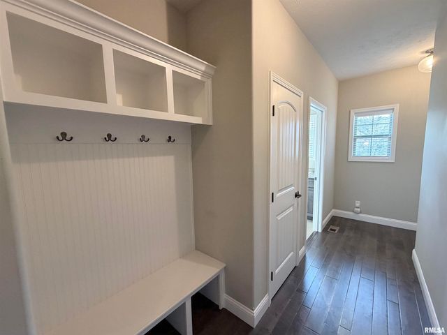 6303 W CROSSWYND Court, Edwards, IL 61528