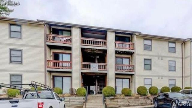 1453 Summergate Parkway H, St Charles, MO 63303