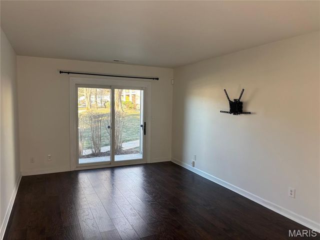 1453 Summergate Parkway H, St Charles, MO 63303