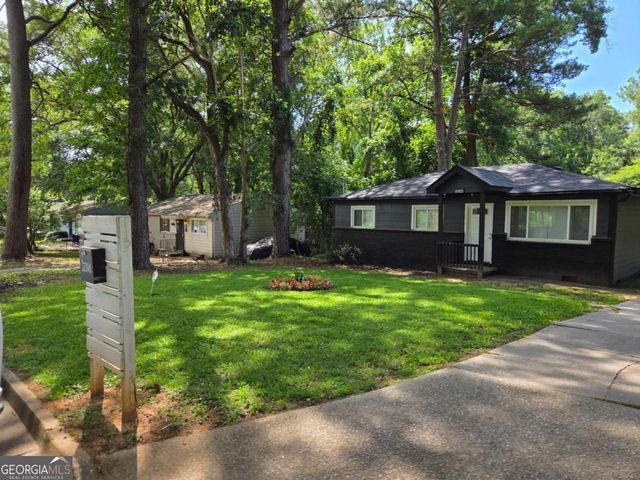 2396 Clarissa Drive NW, Atlanta, GA 30318