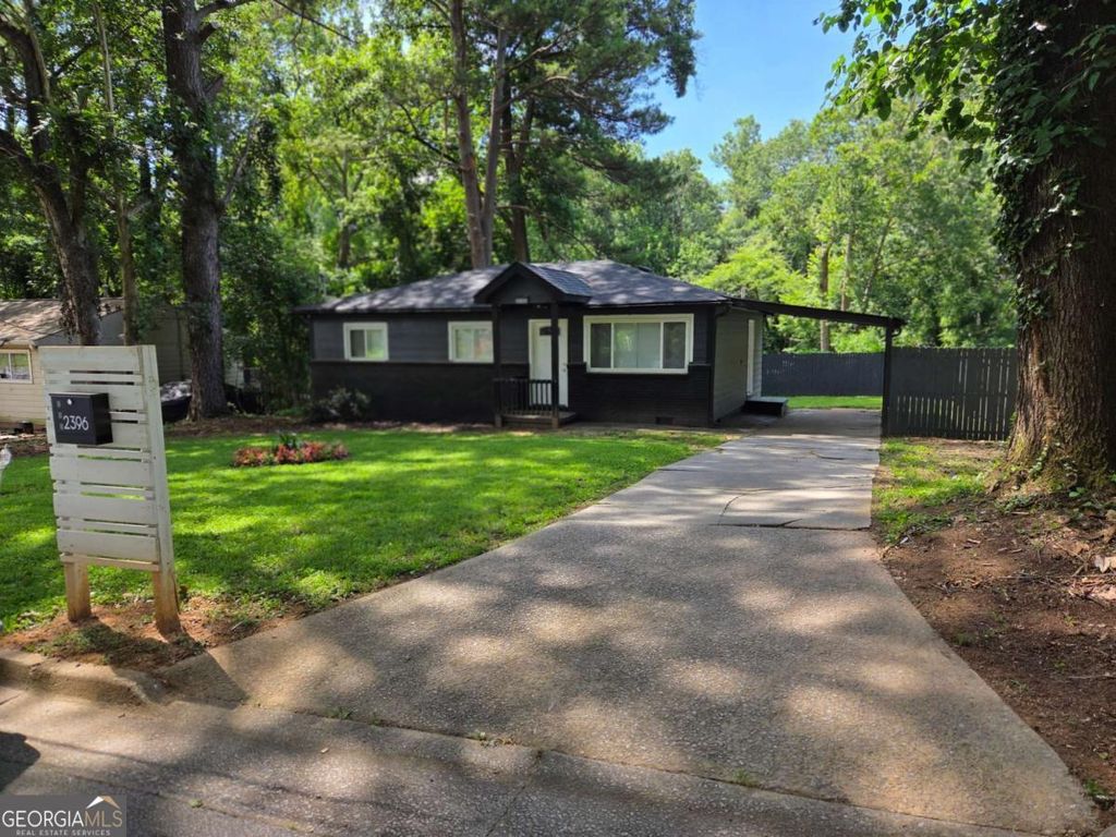 2396 Clarissa Drive NW, Atlanta, GA 30318