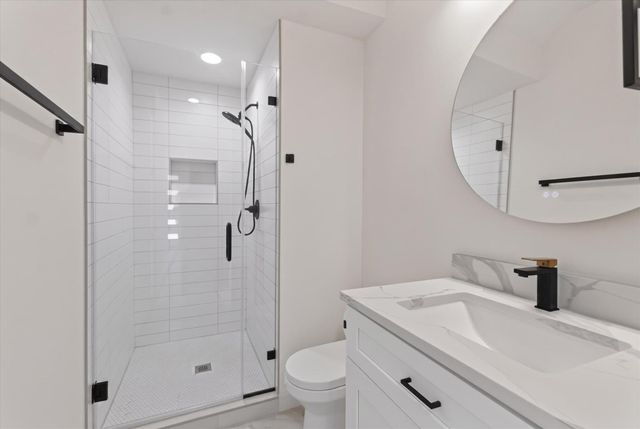 5305 Ledesma RD 1, Austin, TX 78721