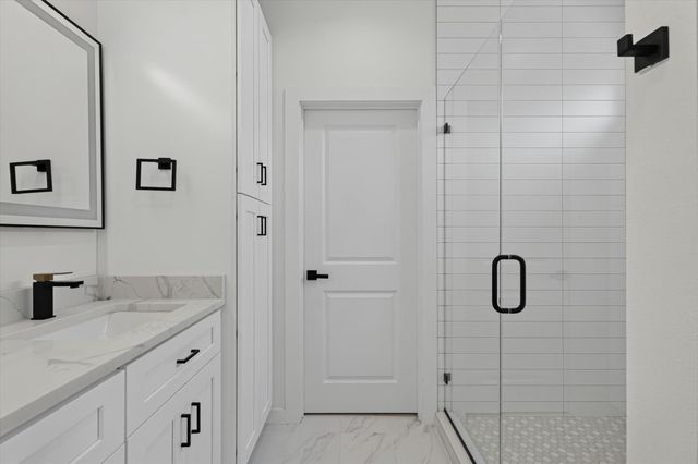 5305 Ledesma RD 1, Austin, TX 78721