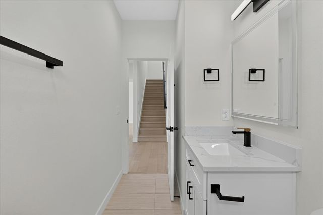 5305 Ledesma RD 1, Austin, TX 78721